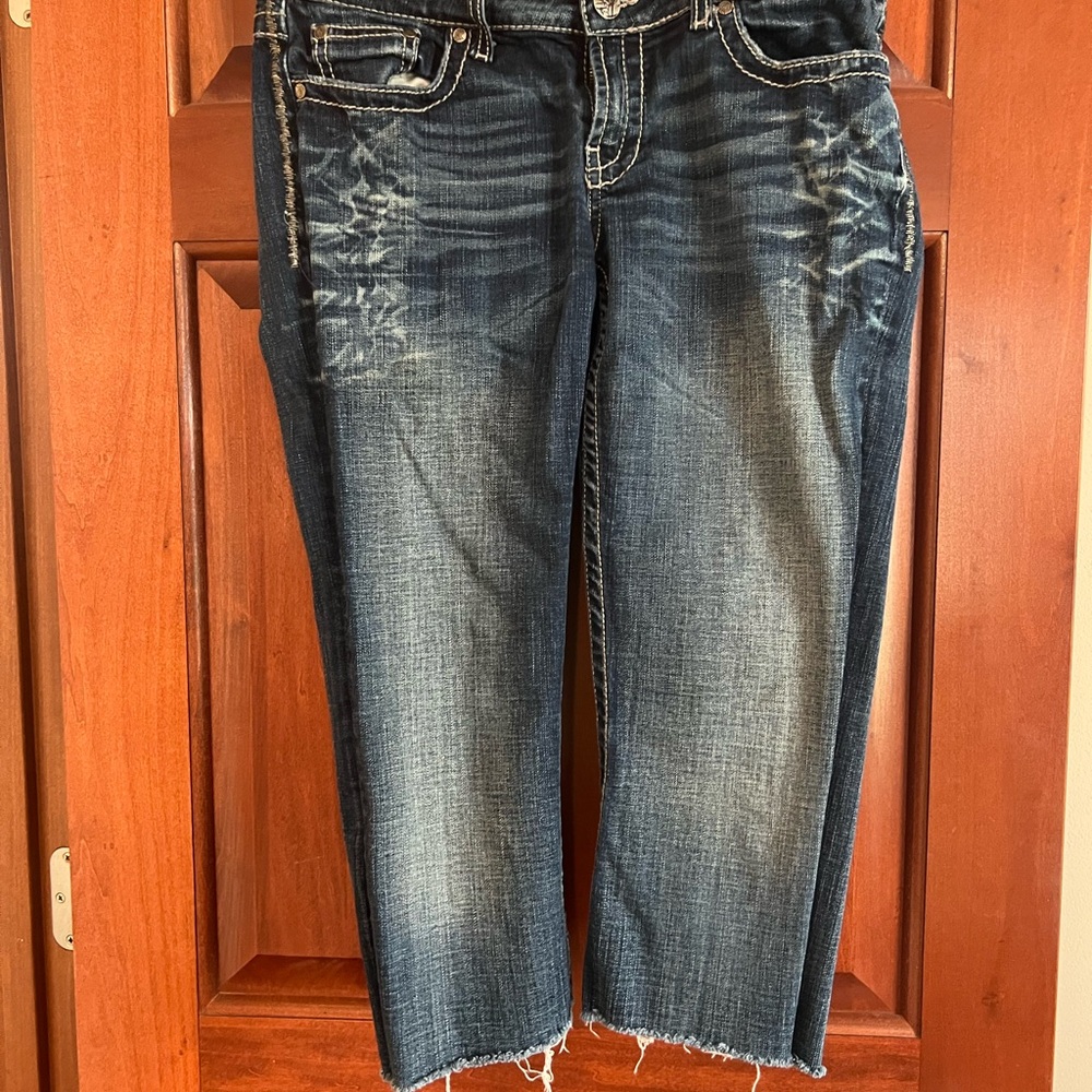 Women's Distressed Cropped Blue Jeans